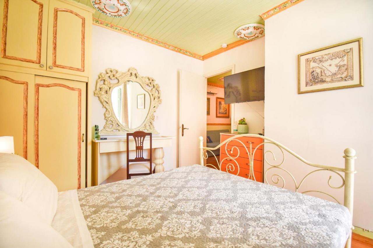 Venetian Well Gallery Apartment In Corfu Old Town Exteriör bild