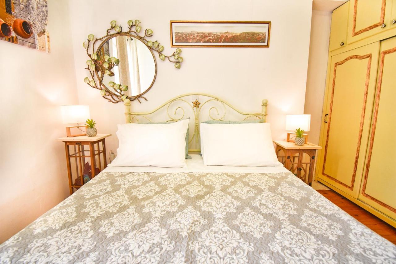 Venetian Well Gallery Apartment In Corfu Old Town Exteriör bild
